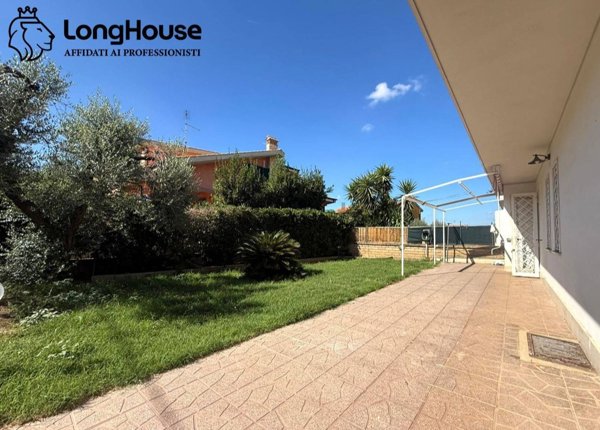 appartamento in vendita a Guidonia Montecelio in zona Marco Simone