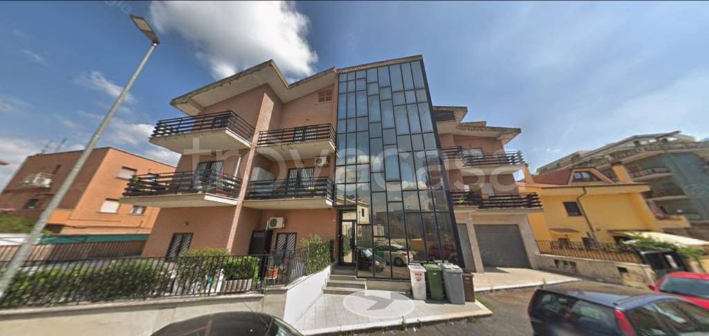 appartamento in vendita a Guidonia Montecelio in zona Villalba