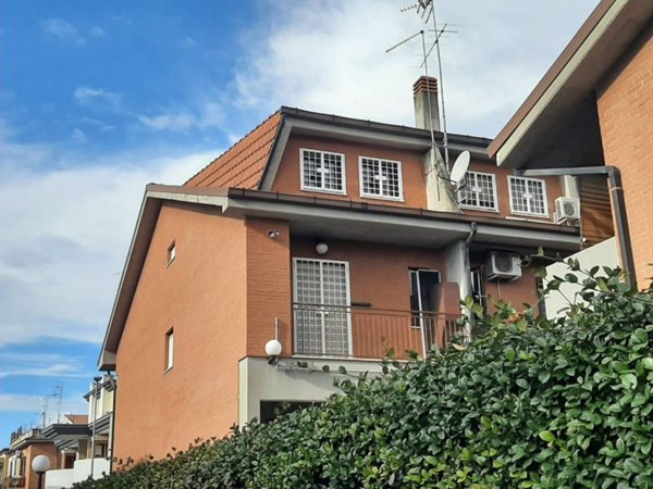 appartamento in vendita a Guidonia Montecelio in zona Villanova