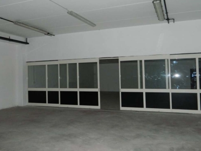 locale di sgombero in vendita a Guidonia Montecelio