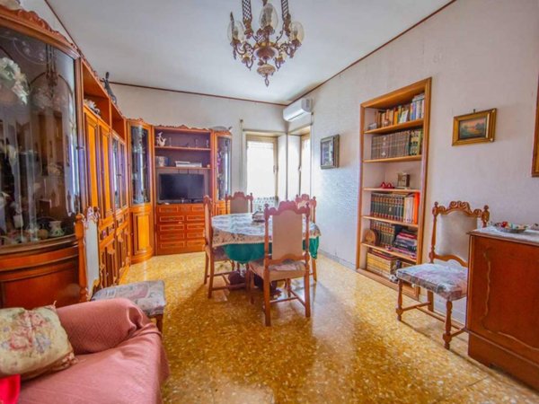 appartamento in vendita a Guidonia Montecelio in zona Villanova