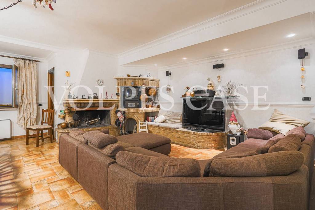 casa indipendente in vendita a Guidonia Montecelio