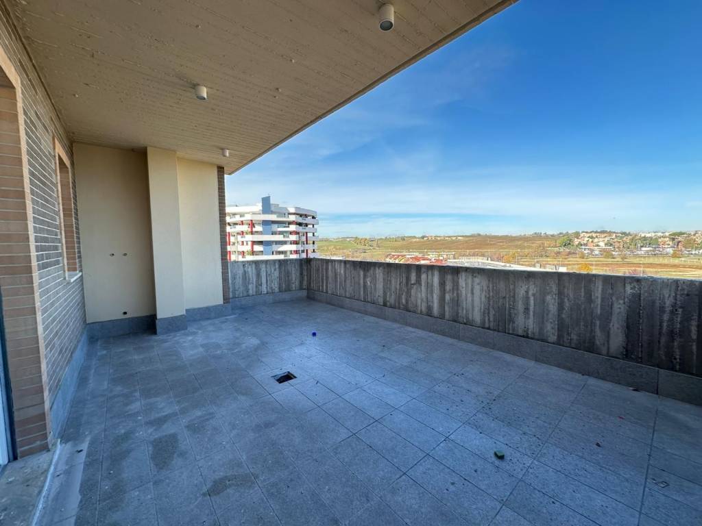 appartamento in vendita a Guidonia Montecelio in zona Guidonia