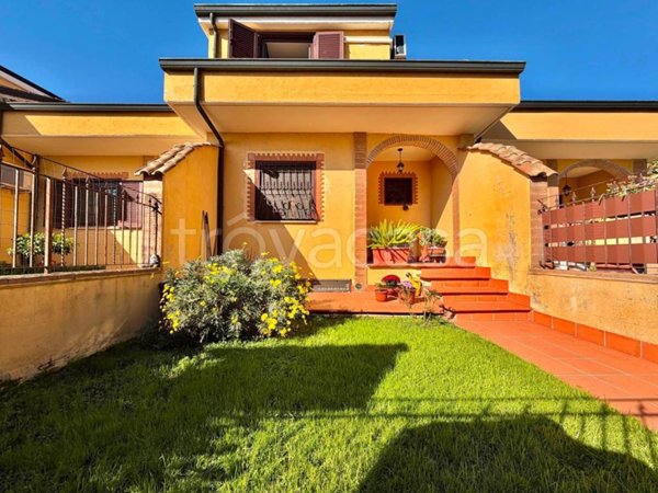 casa indipendente in vendita a Guidonia Montecelio in zona Marco Simone