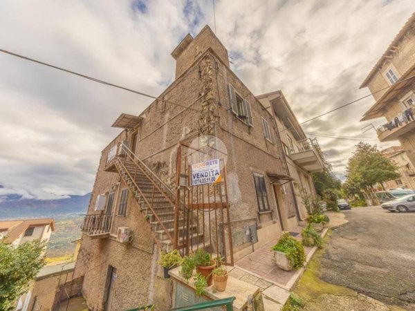 appartamento in vendita a Guidonia Montecelio in zona Montecelio