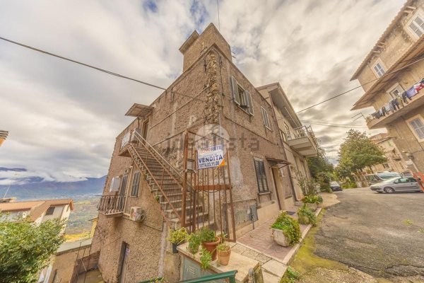 appartamento in vendita a Guidonia Montecelio in zona Montecelio