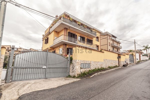 appartamento in vendita a Guidonia Montecelio in zona Setteville