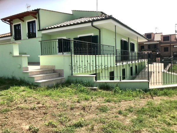 casa indipendente in vendita a Guidonia Montecelio