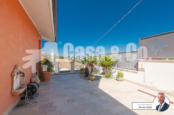 casa indipendente in vendita a Guidonia Montecelio in zona Pichini