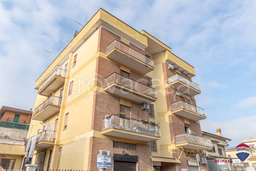 appartamento in vendita a Guidonia Montecelio