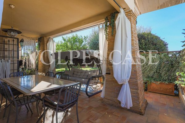 casa indipendente in vendita a Guidonia Montecelio in zona Guidonia