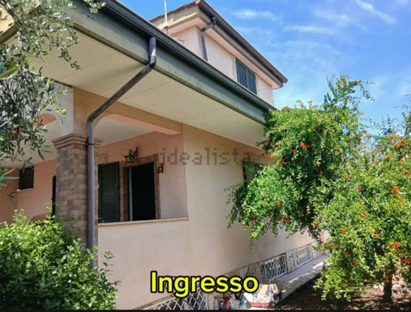 pentavano in vendita a Guidonia Montecelio in zona Marco Simone