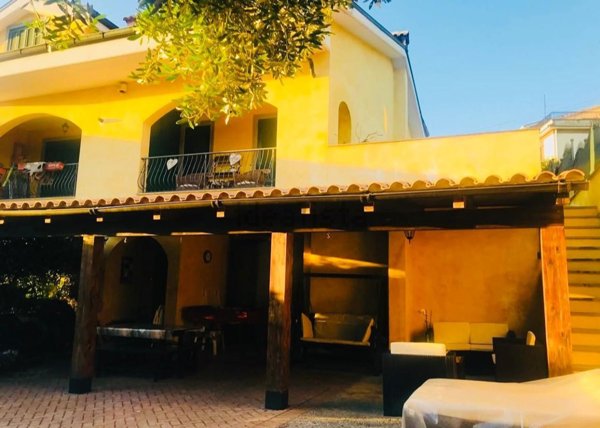 casa indipendente in vendita a Guidonia Montecelio in zona Marco Simone