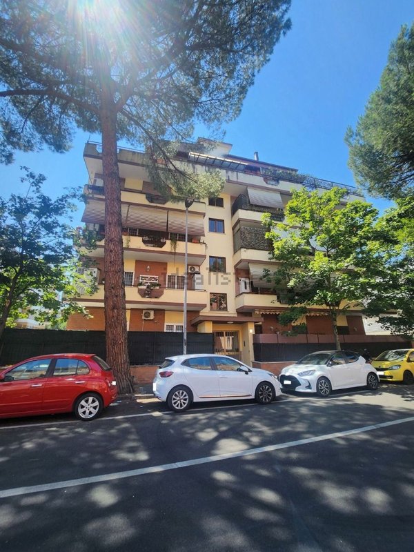 appartamento in vendita a Guidonia Montecelio in zona Colleverde