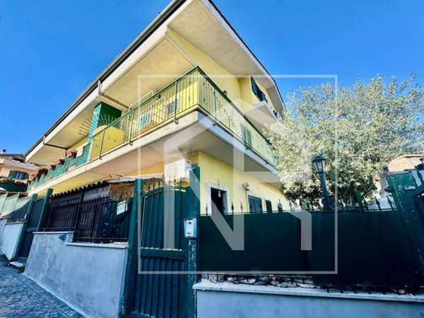 casa indipendente in vendita a Guidonia Montecelio in zona Marco Simone