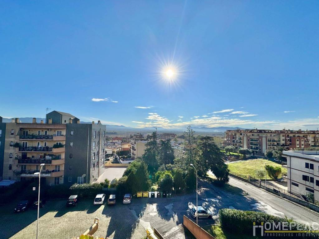 appartamento in vendita a Guidonia Montecelio in zona Guidonia