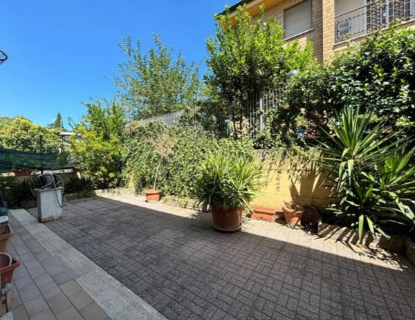 casa indipendente in vendita a Guidonia Montecelio