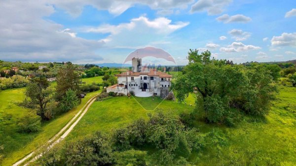 casa indipendente in vendita a Guidonia Montecelio in zona Guidonia