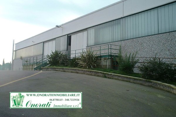 capannone in vendita a Guidonia Montecelio in zona Guidonia