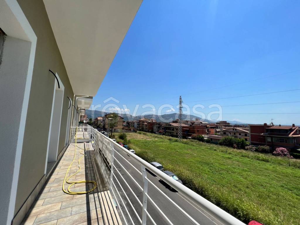 appartamento in vendita a Guidonia Montecelio in zona Villanova