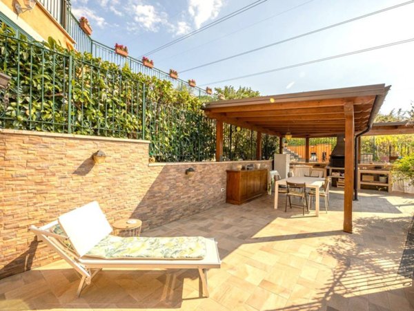 appartamento in vendita a Guidonia Montecelio in zona Colleverde