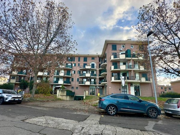 appartamento in vendita a Guidonia Montecelio in zona Guidonia