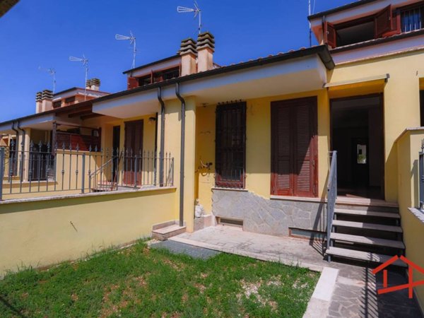 casa indipendente in vendita a Guidonia Montecelio in zona Setteville