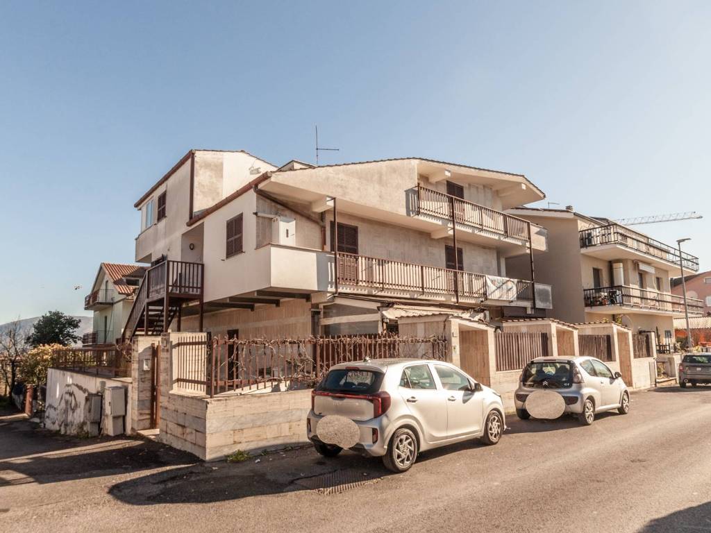 appartamento in vendita a Guidonia Montecelio