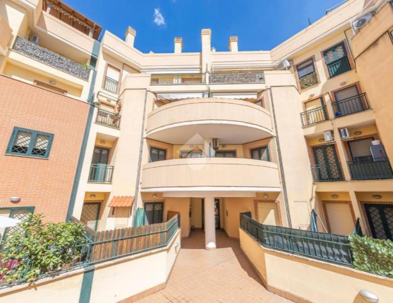 appartamento in vendita a Guidonia Montecelio in zona Setteville