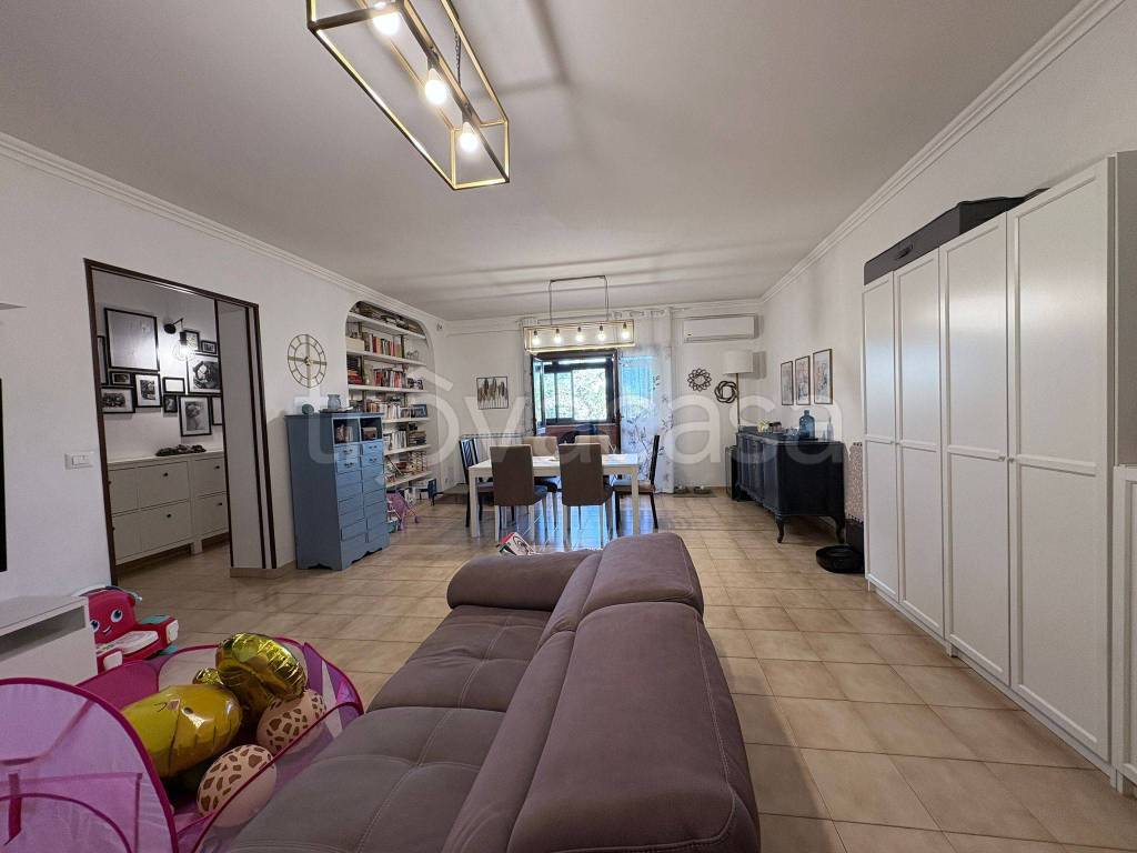 appartamento in vendita a Guidonia Montecelio in zona Montecelio