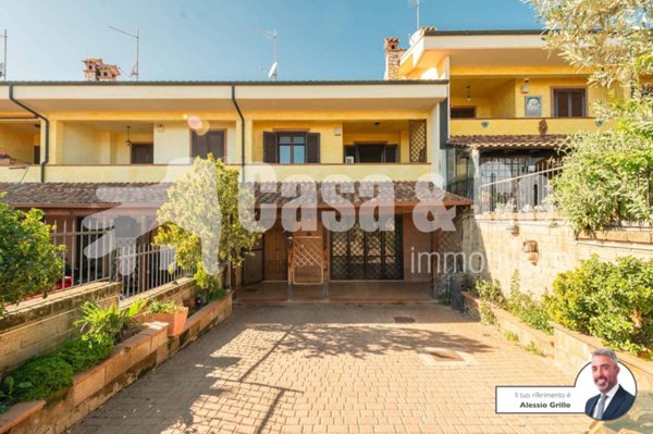 casa indipendente in vendita a Guidonia Montecelio in zona Marco Simone