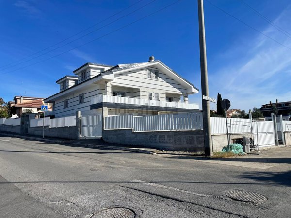 appartamento in vendita a Guidonia Montecelio in zona Setteville