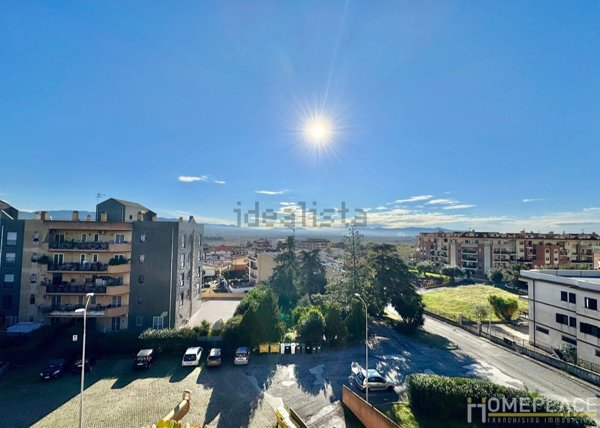 appartamento in vendita a Guidonia Montecelio in zona Guidonia