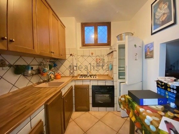 casa indipendente in vendita a Guidonia Montecelio in zona Setteville