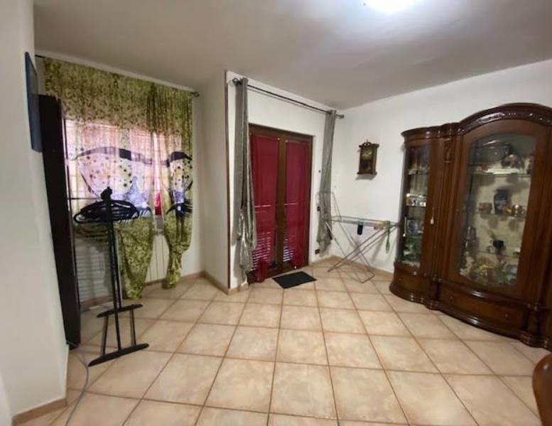 casa indipendente in vendita a Guidonia Montecelio in zona Setteville