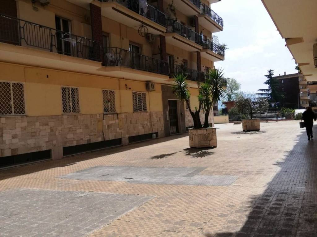 appartamento in vendita a Guidonia Montecelio in zona Guidonia