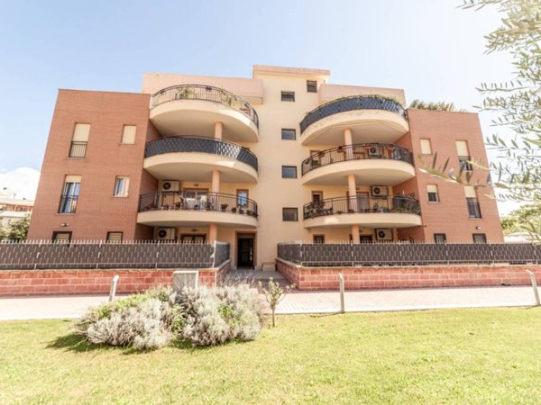 appartamento in vendita a Guidonia Montecelio in zona Guidonia