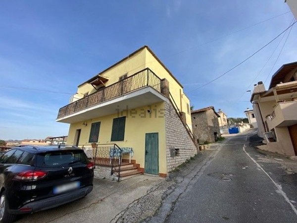 appartamento in vendita a Guidonia Montecelio in zona La Botte