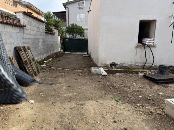 casa indipendente in vendita a Guidonia Montecelio in zona Villalba
