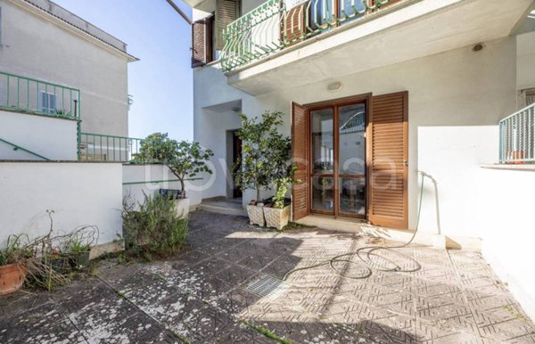 casa indipendente in vendita a Guidonia Montecelio in zona Montecelio