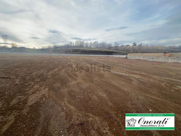 terreno edificabile in vendita a Guidonia Montecelio in zona Guidonia