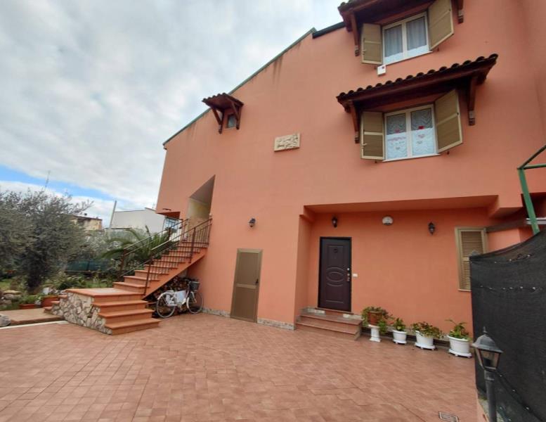 appartamento in vendita a Guidonia Montecelio in zona Guidonia