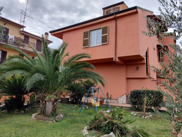 appartamento in vendita a Guidonia Montecelio in zona Villanova