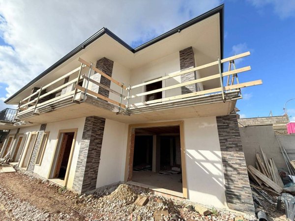 casa indipendente in vendita a Guidonia Montecelio in zona Setteville