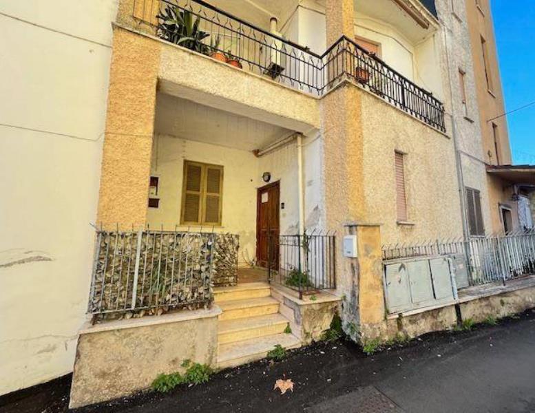 appartamento in vendita a Guidonia Montecelio in zona Montecelio
