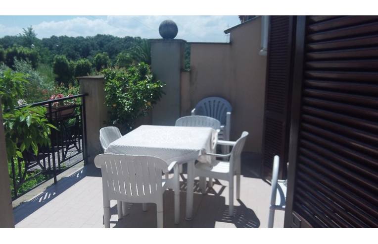 casa indipendente in vendita a Guidonia Montecelio in zona Marco Simone