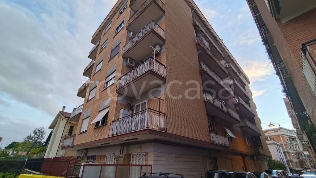 appartamento in vendita a Guidonia Montecelio in zona Villanova