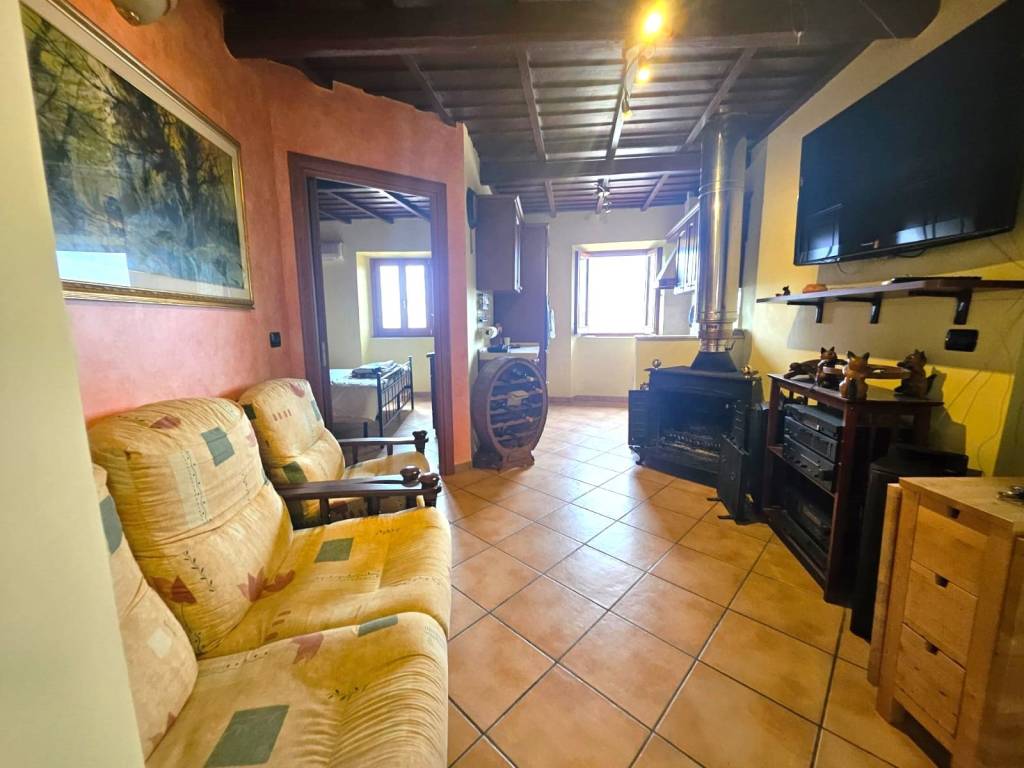 appartamento in vendita a Guidonia Montecelio in zona Montecelio