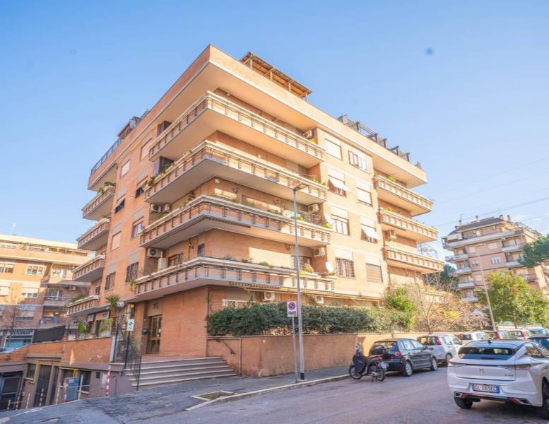 appartamento in vendita a Guidonia Montecelio in zona Montecelio