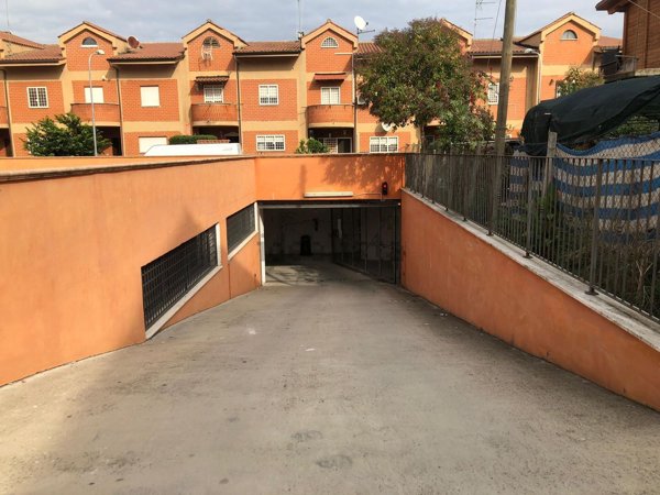 ufficio in vendita a Guidonia Montecelio